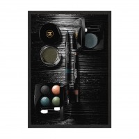 Make Up.