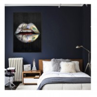 Money Lips.